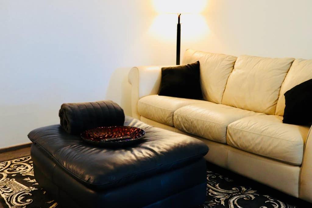 Apartament Sun Dog Manor Maple Creek Zewnętrze zdjęcie