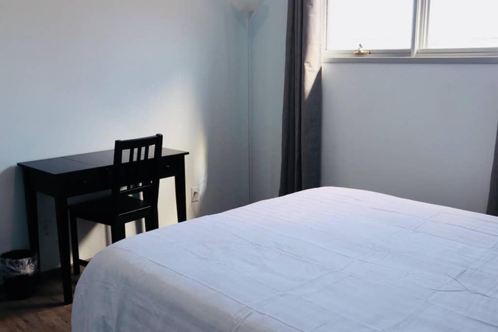 Apartament Sun Dog Manor Maple Creek Zewnętrze zdjęcie